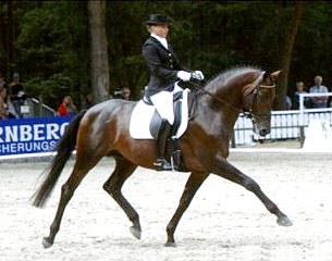 Dorothee Schneider on Kaiserkult TSF