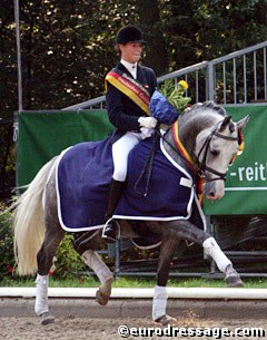 Lydia Camp and Valido's Contrast win the 2004 Bundeschampionate :: Photo © Astrid Appels
