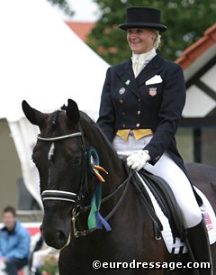 Elizabeth Austin on Dorina at the 2004 CDI Hagen :: Photo © Astrid Appels
