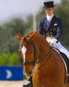 Julie de Deken and Widor at the 2004 Sunshine Tour CDI