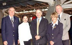 Australia's Minister of Sport, Rod Kemp, visits the CDI Sydney