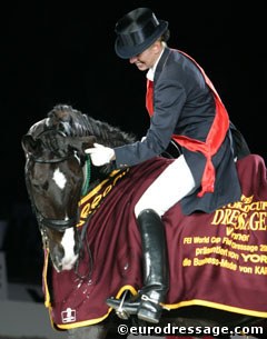 Anky van Grunsven and Salinero win the 2004 World Cup Finals in Dusseldorf :: Photo © Astrid Appels