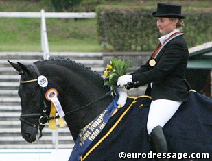 Katrin Burger on 2004 World Young Horse Champion FBW French Kiss :: Photo © Astrid Appels