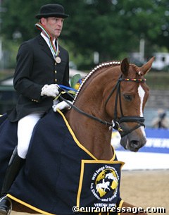 Arnd Erben and Fazzino win Bronze at the 2004 World Young Horse Championships :: Photo © Astrid Appels