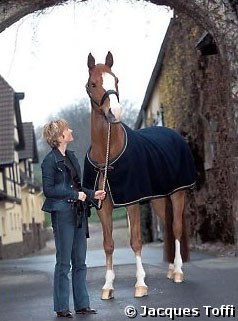 Nadine Capellmann and Farbenfroh :: Photo © Jacques Toffi