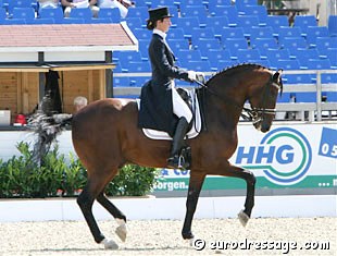 Claudia Montanari on Don Vittorio :: Photo © Astrid Appels