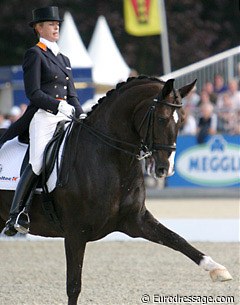 Anky van Grunsven on Salinero :: Photo © Astrid Appels
