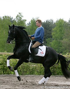 Wayne Channon on Lorenzo CH schooling at home in Belgium