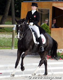 Anna Widmer on Pik Lady :: Photo © Astrid Appels