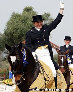 Linda Hoad and Parac victorious at the 2005 Sunshine Tour CDI :: Photo © Astrid Appels