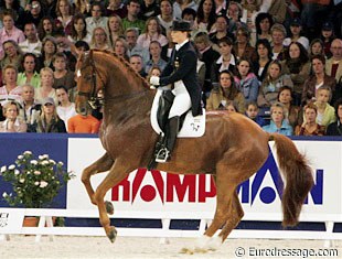 Isabell Werth and Warum Nicht at the 2006 World Cup Finals :: Photo © Astrid Appels