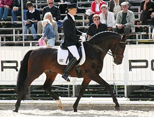Eva Oetjens and Simpson at the 2007 Bundeschampionate