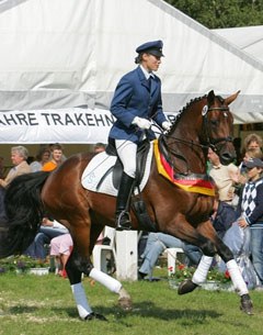 Friederike Schulz-Wallner on Zauberfurst :: Photo © Beate Langels