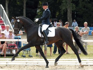 Anja Engelbart and Diamonit at the 2008 Oldenburg Regional Championships in Rastede