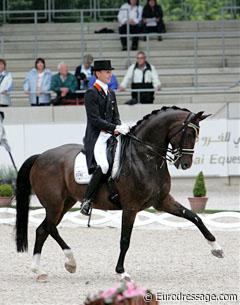 Dutch Edward Gal on his Grand Prix mare Sisther de Jeu (by Gribaldi). Lovely horse with great movements!
