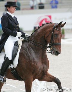 Françoise Hologne-Joux on Born :: Photo © Astrid Appels