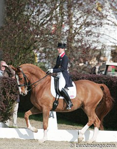 Laura Bechtolsheimer on Mistral Hojris at the 2008 CDI Hagen :: Photo © Astrid Appels