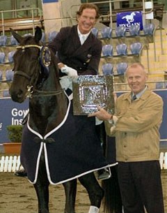 Heath Ryan and Regardez Moi Win the 2008 CDI Sydney