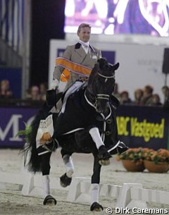 Edward Gal and Totilas Conquer the 2009 Dutch Dressage Championships :: Photo © Dirk Caremans