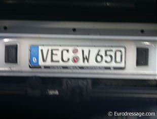 A license plate from a car in Vechta: "VEC"