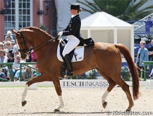 Isabell Werth and Whisper at the 2009 CDI Wiesbaden :: Photo © Ridehesten.com