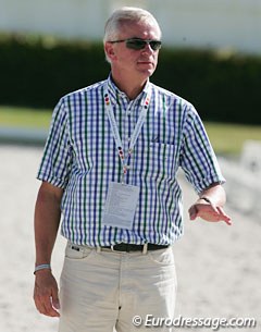 Wolfram Wittig coaching Isabell at the 2010 CDIO Aachen :: Photo © Astrid Appels