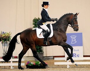 Larissa Pauluis on Don Massimo