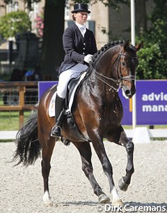 Kirsten Beckers and Valdez at the 2010 Dutch Dressage Championships :: Photo © Dirk Caremans