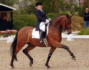 Groom turned rider Casey Nilsson competing in Germany :: Photo © Ruchel