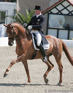 Hubertus Schmidt and Hinnerk TSF at the 2010 CDI Hagen :: Photo © Astrid Appels