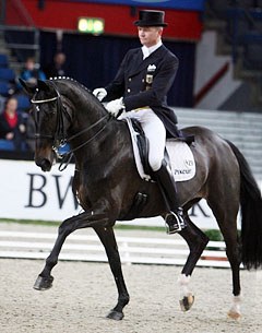 Hubertus Schmidt on Dark Diamond :: Photo © Stuttgart German Masters