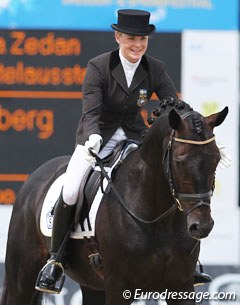 Jeanna Hogberg on Wellington at the 2010 World Young Horse Championships :: Photo © Astrid Appels