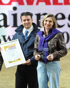 Fabian Scholz and Susanne Miesner win the Cavallo Fairness Award at 2011 Equitana in Essen