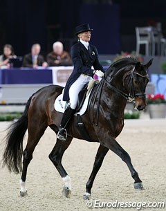 Italian Silvia Rizzo on her 17-year old Oldenburg stallion Donnerbube II (by Donnerhall). 