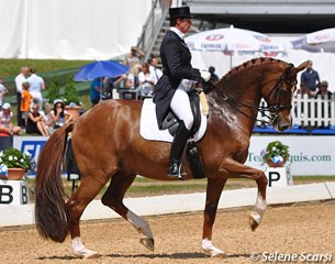 Ulla Salzgeber and Herzruf's Erbe win the WDM Kur in Munich :: Photo © Selene Scarsi