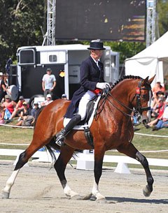 Bill Noble and Airthrey Highlander at the 2011 Horse of the Year Show