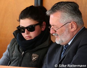 Giulia Prestini volunteering as scribe for I-judge Peter Hansaghy :: Photo © Silke Rottermann