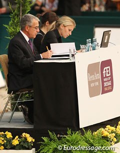 U.S. O-Judge Gary Rockwell at work at the 2011 World Cup Finals :: Photo © Astrid Appels