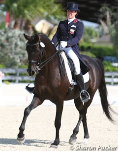 Beatriz Torbay on Don Royal :: Photo © Sharon Packer