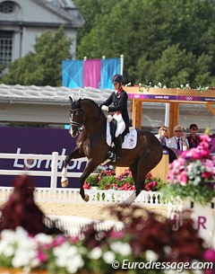 Charlotte Dujardin and Valegro in the kur to music at the 2012 Olympic Games :: Photo © Astrid Appels