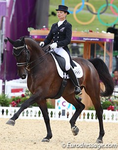 Luisa Hill on her Hanoverian bred Antonello (by Anamour).