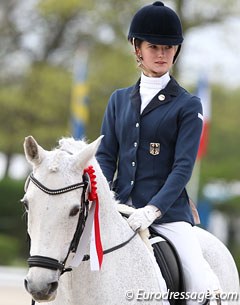 Leonie Laier on Duty Free