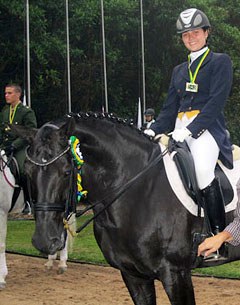 Luiza Silveira and Dancing Queen :: Photo © brasilhipismo.com.br