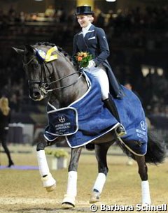 Beatrice Buchwald and Weihegold OLD win the 2013 Nurnberger Burgpokal Finals :: Photo © Barbara Schnell