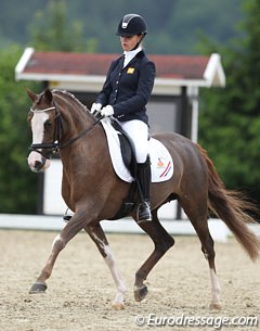 Nina van de Beekerheide :: Photo © Astrid Appels