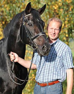 Ingo Pape with the senior Davignon (by Donnerhall x Pik Bube I)
