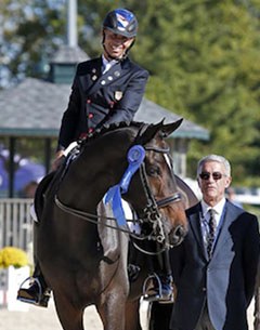 Steffen Peters and Legolas flanked by American O-judge Gary Rockwell :: Photo © Sue Stickle