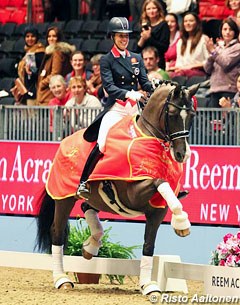 Charlotte Dujardin and Valegro break the kur to music world record at the 2013 CDI-W London :: Photo © Risto Aaltonen