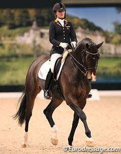 Rosalie Bos on Bolita :: Photo © Astrid Appels