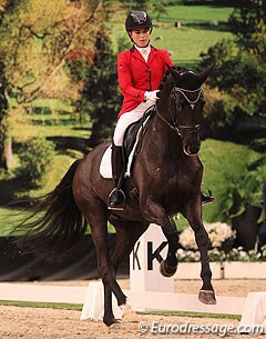 Fieke Houwen on Be Special (by Special D)